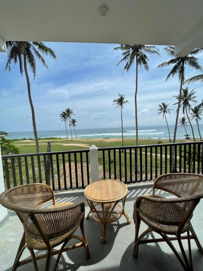 Funky Sol - Sunset Rooftop Bar, Hotel & Restaurant Weligama Exterior photo