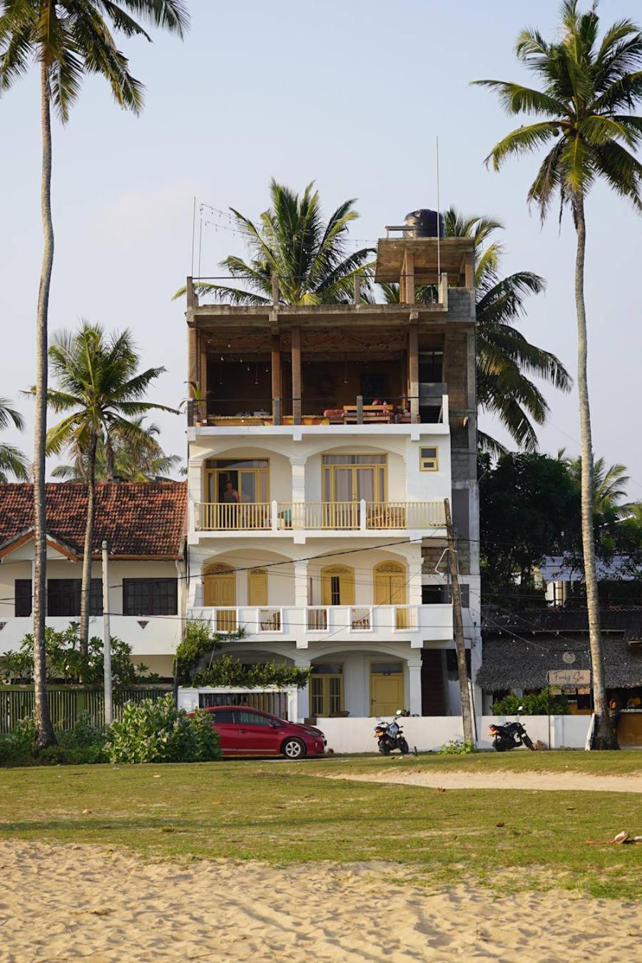 Funky Sol - Sunset Rooftop Bar, Hotel & Restaurant Weligama Exterior photo